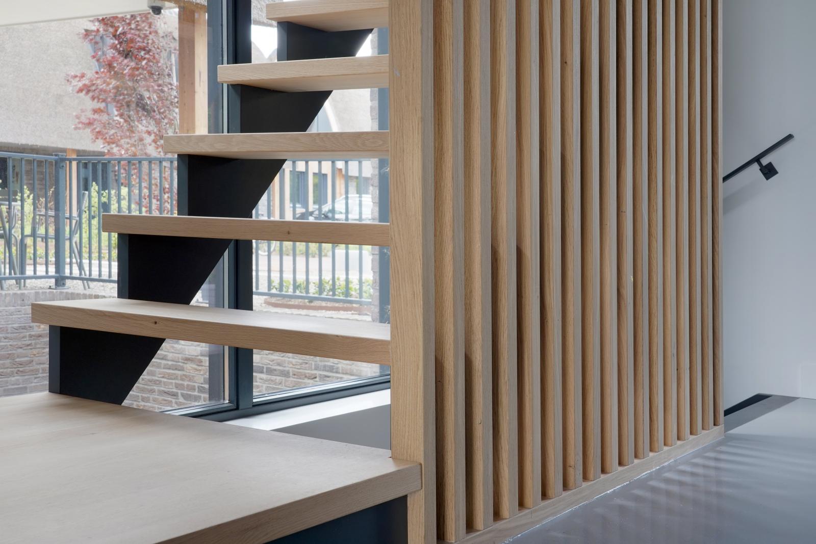 Eiken trap soetendaal